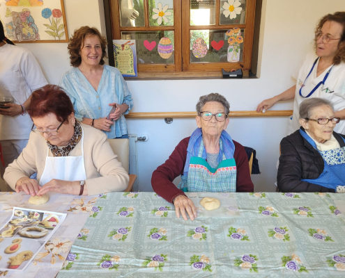 Taller Mona de Pascua 2025 (15)